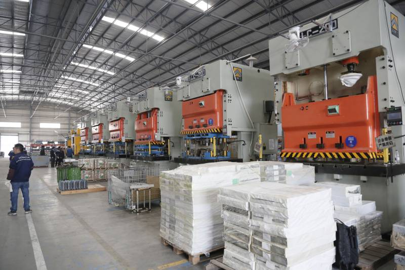 Zusammensetzung und Funktionsprinzip der Kurbelpresse