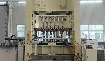 So w&auml;hlen Sie das richtige Stanzautomatisierungssystem aus