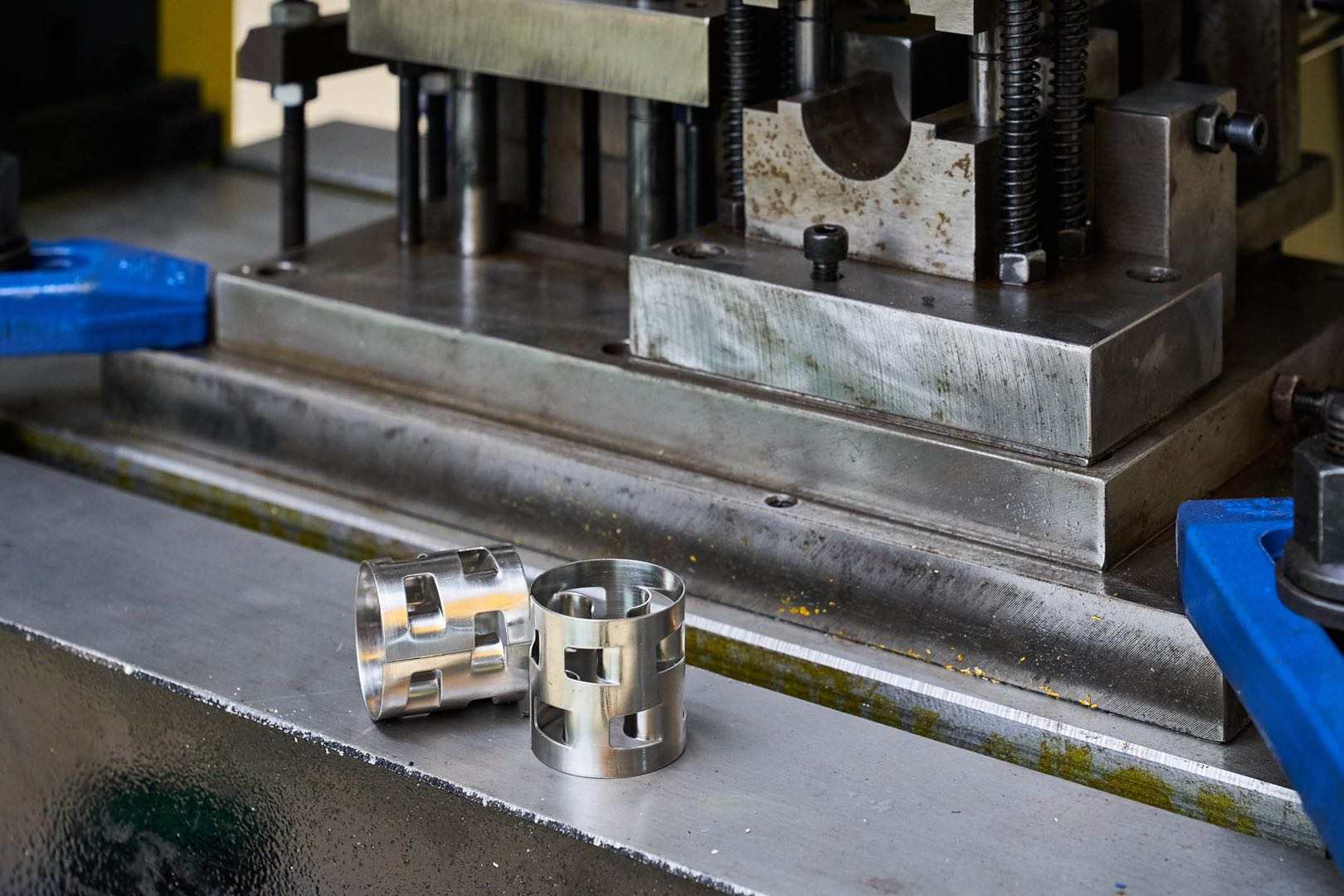 Metall-Pall-Ring-Produktionslinie CNC-Presse mit automatischer Zuführform 